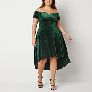 Elegant Green Off-Shoulder Dress